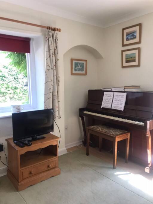 No 96 Chapel Lane - Self Contained Cottage In The Heart Of Butleigh Exterior foto